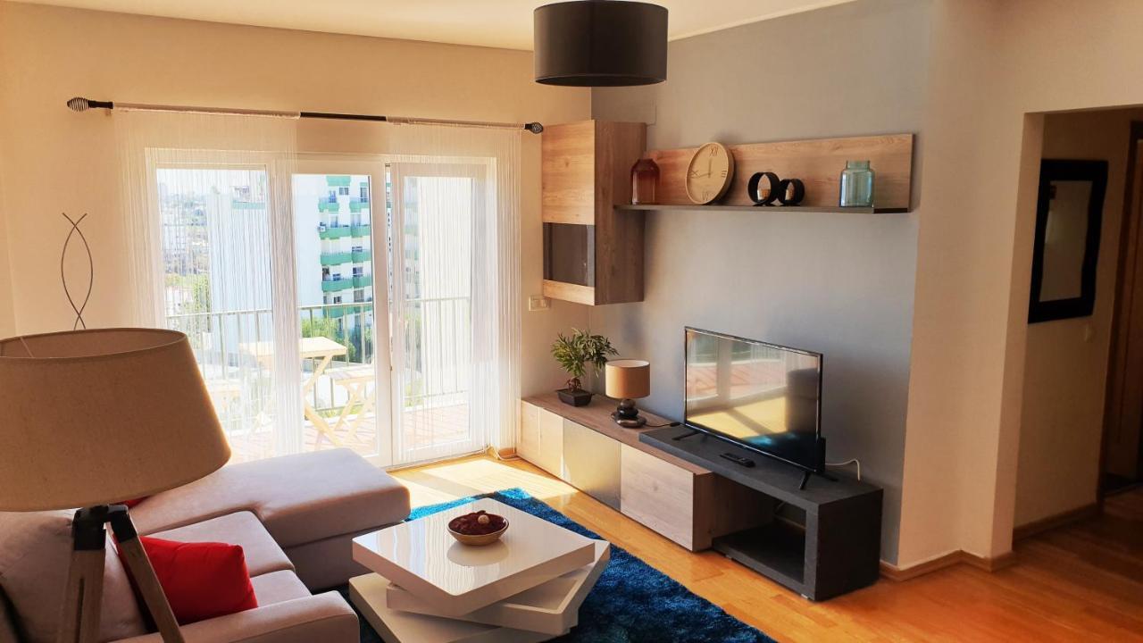 Gorgeous Apartment In Portimão Exterior photo